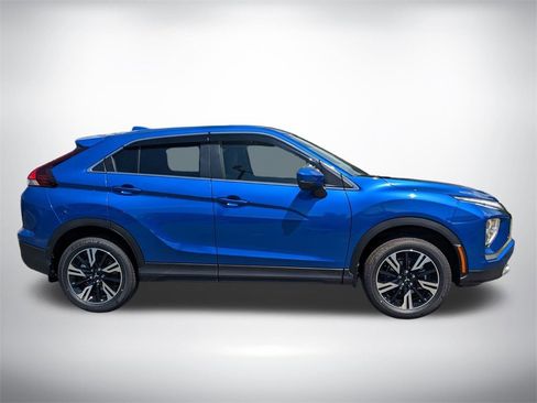 New 2025 Mitsubishi Eclipse Cross SE image 3