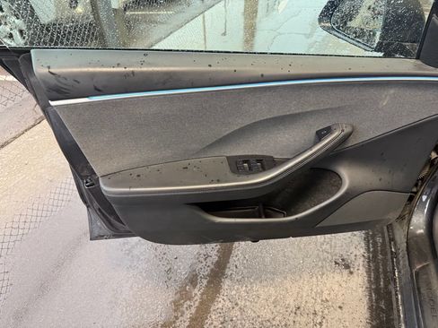 Used 2024 Tesla Model 3 Standard Range RWD image 15