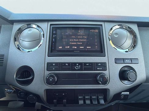 Used 2016 Ford F250 XLT AWD/4WD image 12