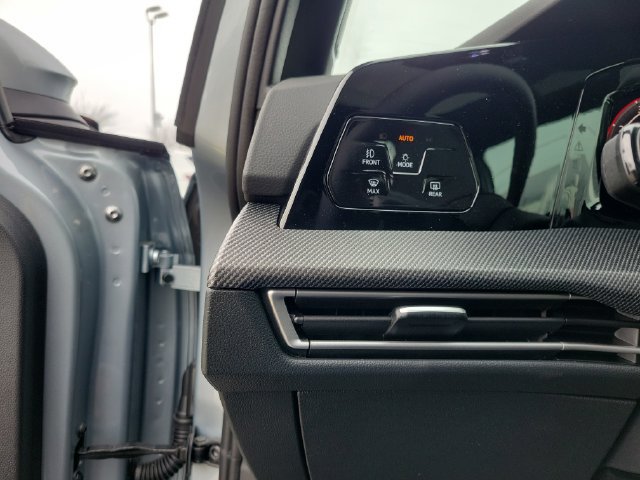 New 2026 Volkswagen GTI SE FWD image 21