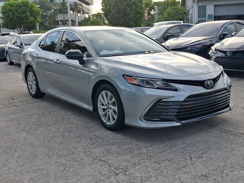 Used 2022 Toyota Camry LE FWD image 1
