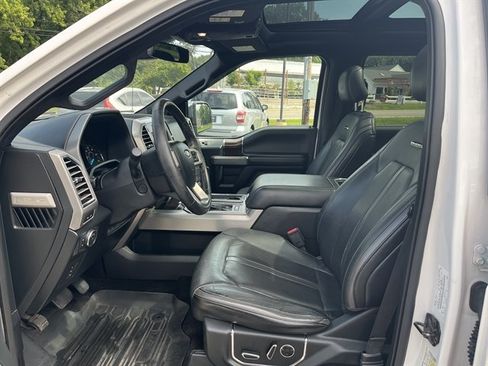Used 2016 Ford F150 Platinum w/ Equipment Group 701A Luxury AWD/4WD image 18