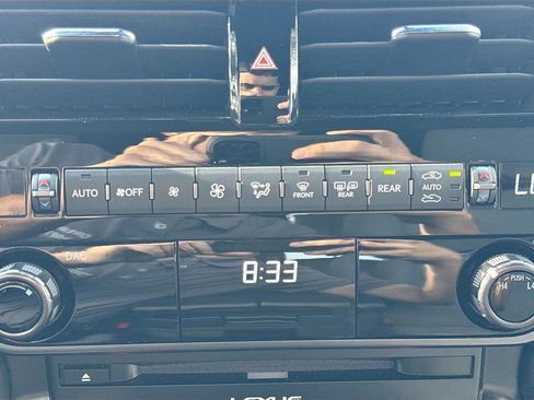 Used 2023 Lexus GX 460 w/ Black Line Special Edition image 17