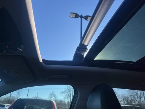 Used 2024 Kia Sorento X-Line EX image 17