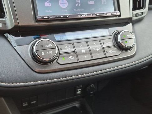 Used 2014 Toyota RAV4 XLE AWD/4WD image 14