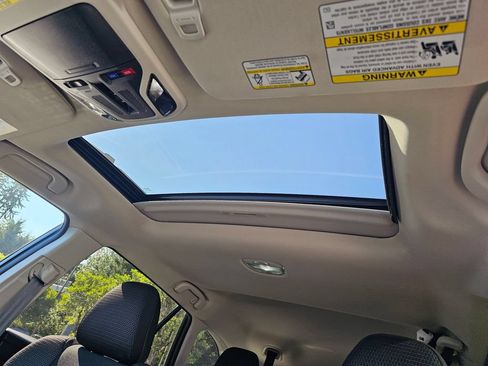 Used 2021 Subaru Outback Premium w/ Popular Package #1 AWD/4WD image 21