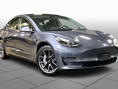 Used 2022 Tesla Model 3 Long Range image 2