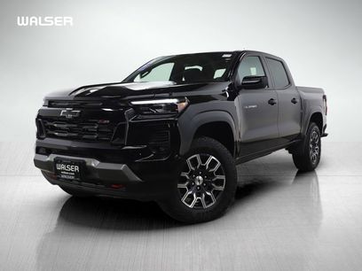 Used 2024 Chevrolet Colorado Z71 w/ Z71 Convenience Package 2