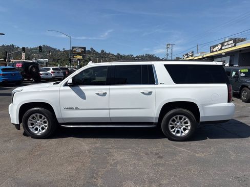 Used 2019 GMC Yukon XL SLT w/ HD Trailering Package RWD image 12