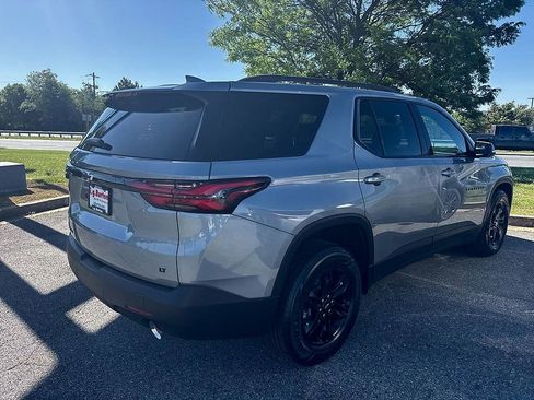 Used 2023 Chevrolet Traverse LT w/ Midnight/Sport Edition AWD/4WD image 9