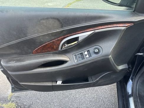 Used 2010 Buick LaCrosse CXL FWD image 15