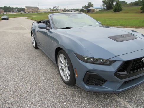 New 2025 Ford Mustang GT Premium image 7