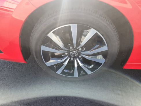 Used 2022 Honda Civic EX image 10