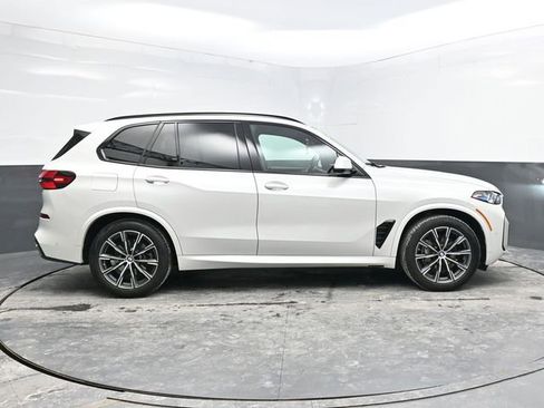 Used 2025 BMW X5 xDrive40i image 8