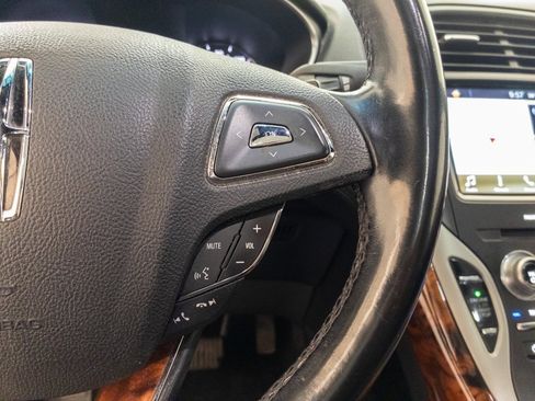 Used 2016 Lincoln MKX Reserve w/ Climate Package image 23