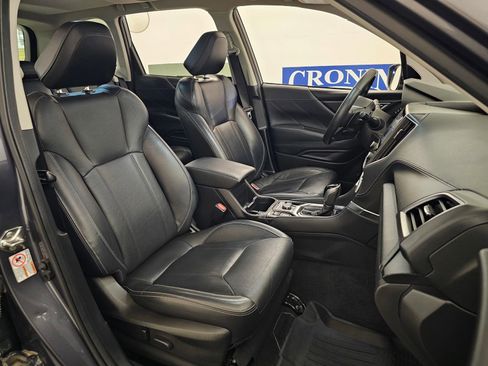 Used 2020 Subaru Forester Touring image 27