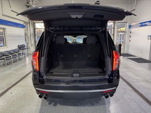 Used 2023 Chevrolet Tahoe High Country image 12