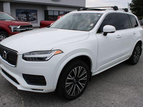 Used 2020 Volvo XC90 T5 Momentum AWD/4WD image 2