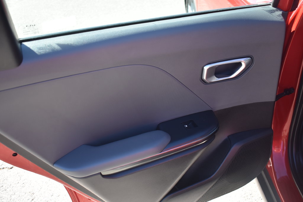 Used 2025 Kia K4 FWD image 17
