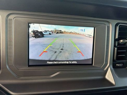 Used 2023 Ford Bronco Outer Banks image 20
