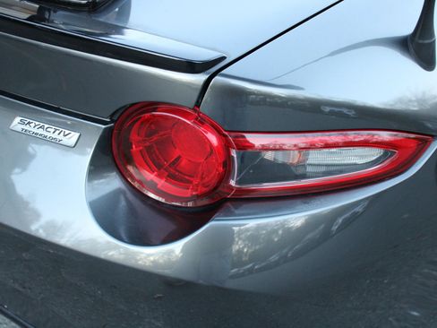 Used 2017 MAZDA MX-5 Miata RF Club image 30