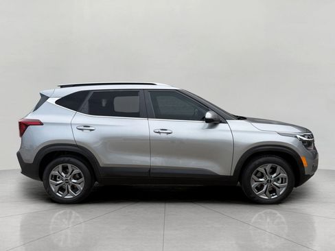 Used 2024 Kia Seltos S AWD/4WD image 14