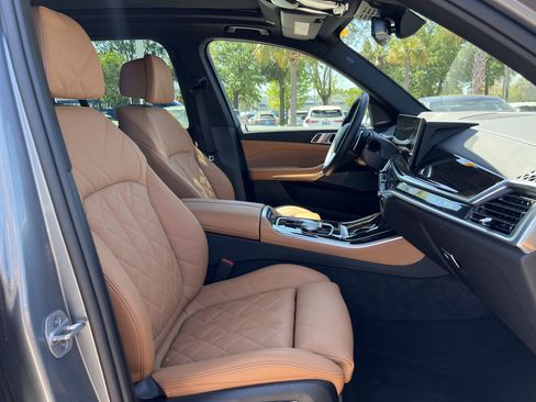 Used 2026 BMW X5 sDrive40i image 33