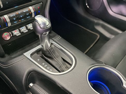 Used 2022 Ford Mustang GT Premium w/ Equipment Group 401A RWD image 18