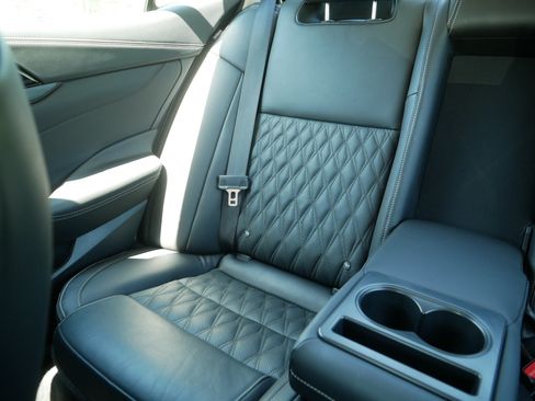 Used 2023 Nissan Maxima Platinum w/ Sport Mat Group FWD image 12
