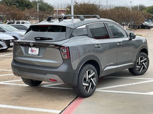 New 2026 Nissan Kicks SV image 5