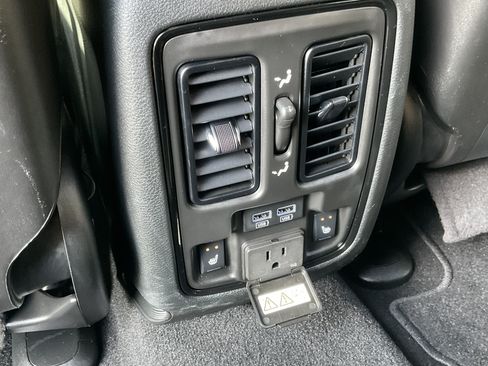 Used 2025 Dodge Durango R/T AWD/4WD image 40