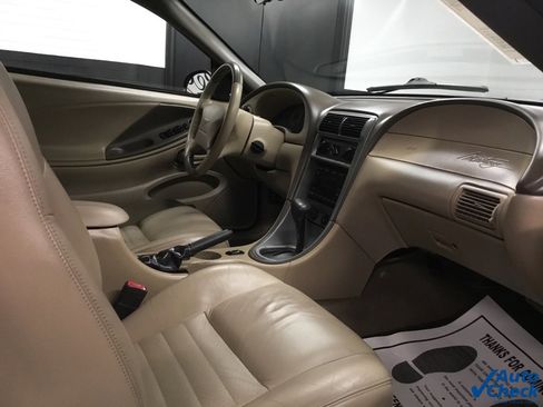 Used 2004 Ford Mustang GT image 40