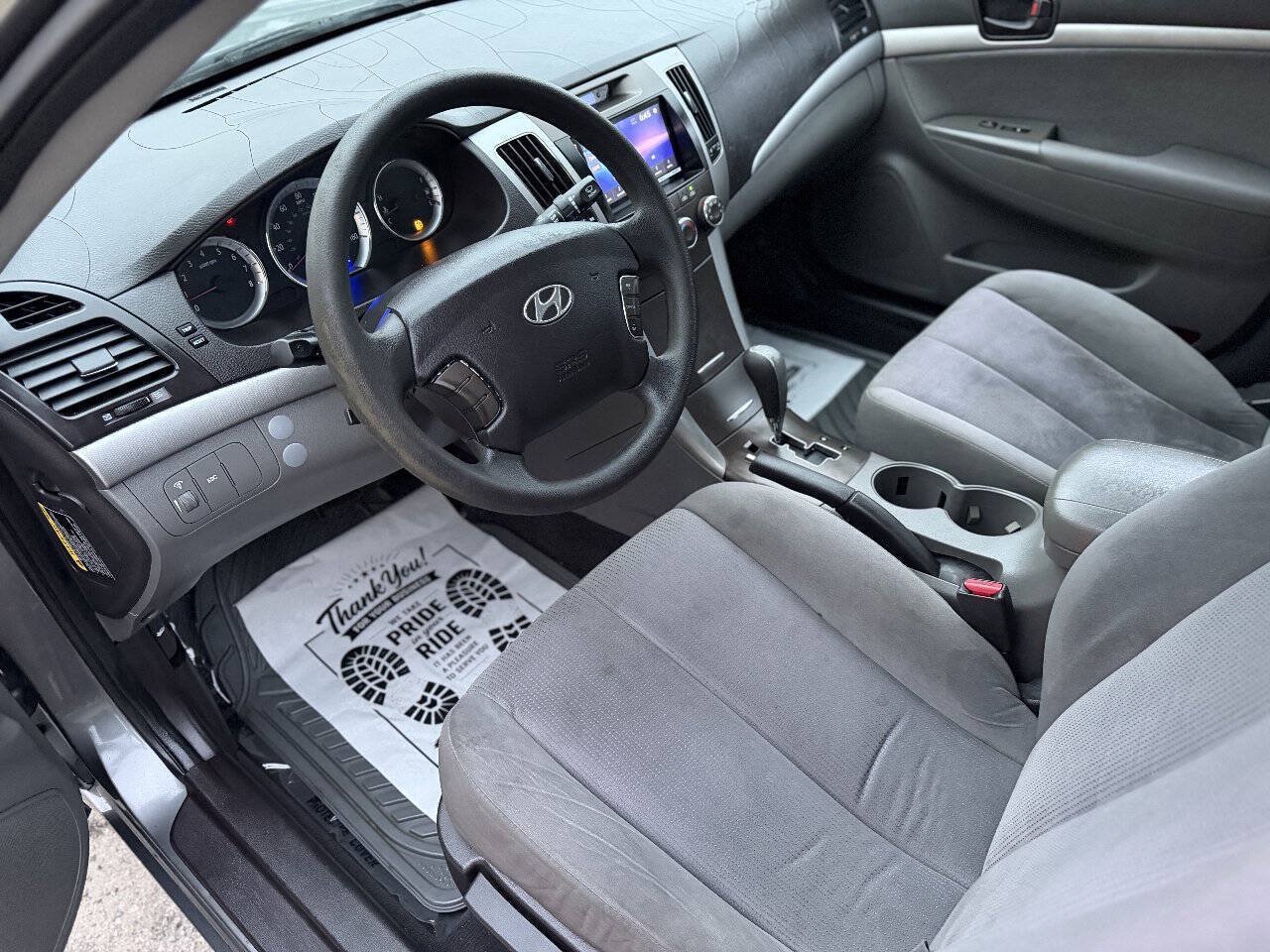 Used 2010 Hyundai Sonata GLS FWD image 10