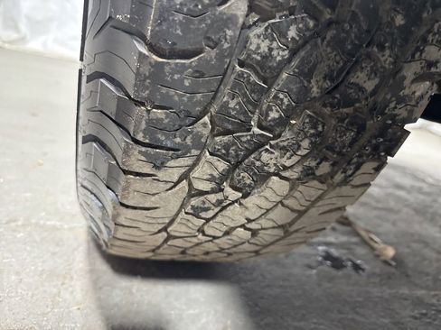 Used 2024 Toyota Tacoma TRD Off-Road image 38