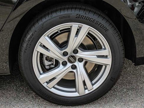 Used 2025 Audi A5 2.0T Premium Plus w/ Premium Plus image 11