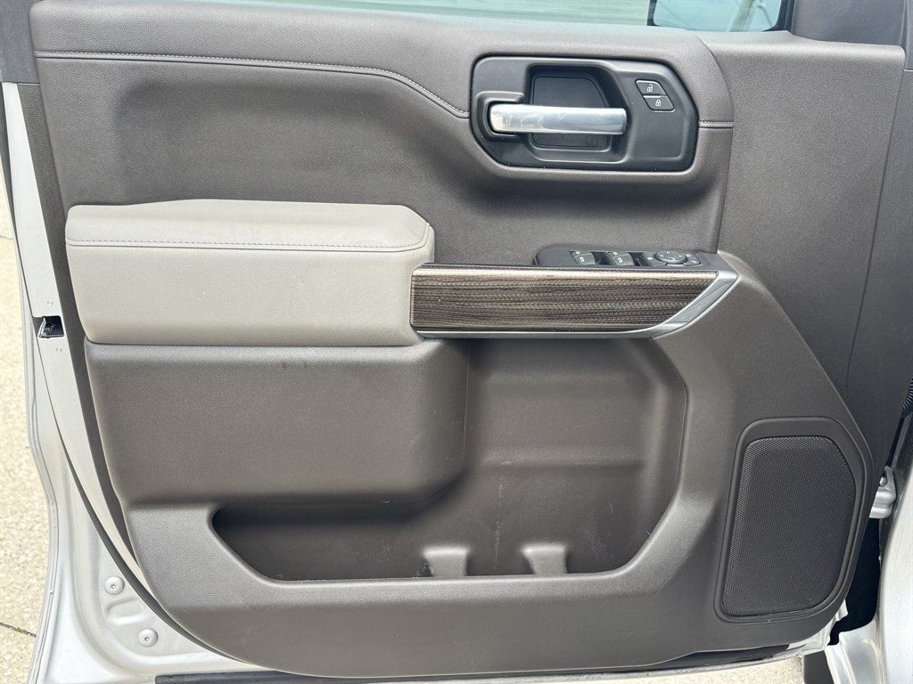 Used 2021 Chevrolet Silverado 1500 LT AWD/4WD image 14