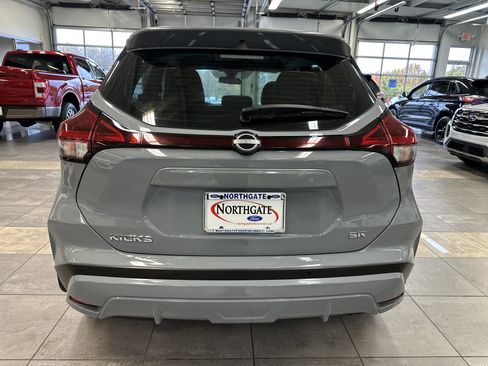 Used 2024 Nissan Kicks SR w/ SR Premium Package image 13