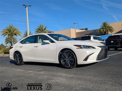 Certified 2025 Lexus ES 350 w/ Premium Package