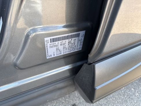 Used 2025 Nissan Rogue SV image 35