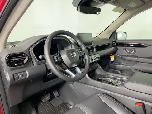 New 2025 Honda Pilot EX-L image 3