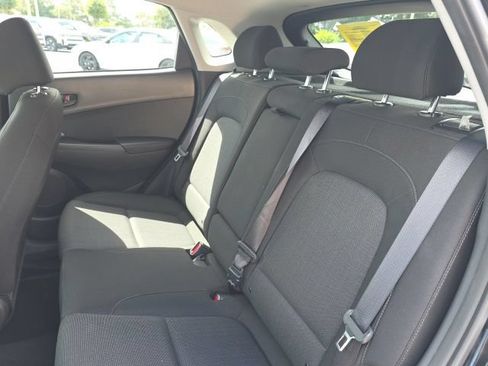 Certified 2023 Hyundai Kona SEL AWD/4WD image 7