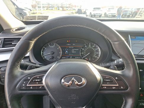 Used 2019 INFINITI QX50 Essential w/ Premium Heat Package image 19