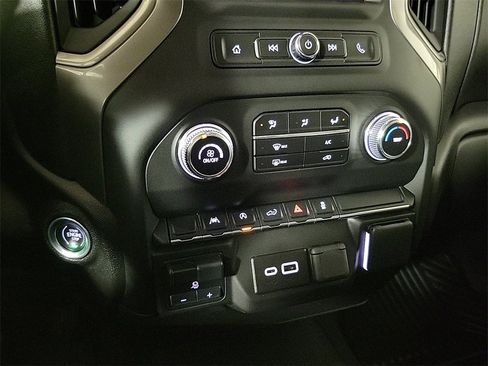 Used 2023 GMC Sierra 1500 Pro w/ Graphite Edition image 18