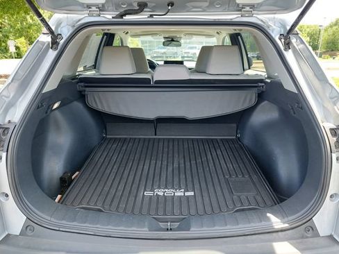 Used 2023 Toyota Corolla Cross LE w/ Moonroof Package AWD/4WD image 28