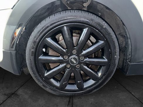 Used 2019 MINI Cooper S w/ Premium Package image 14