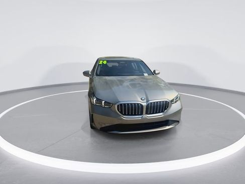 Used 2024 BMW 530i RWD image 3