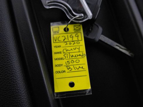 Certified 2020 Chevrolet Silverado 1500 Custom Trail Boss w/ Custom Convenience Package image 30