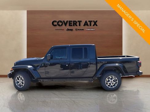New 2025 Jeep Gladiator Sport AWD/4WD image 2