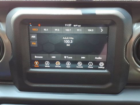 Used 2022 Jeep Wrangler Sport AWD/4WD image 14