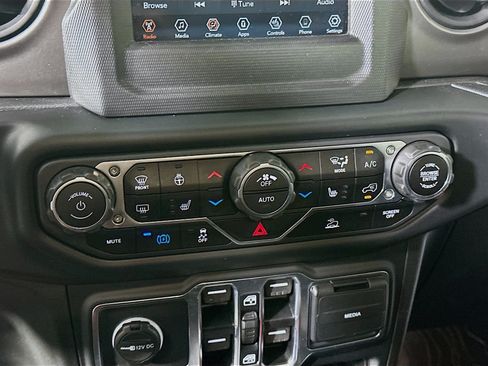 Used 2023 Jeep Wrangler Unlimited w/ Cold Weather Group AWD/4WD image 22